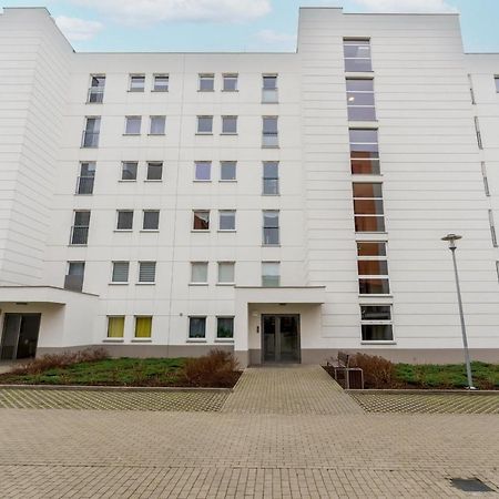 Wilczak Apartment With Free Garage Poznan By Noclegi Renters Poznań Exterior foto